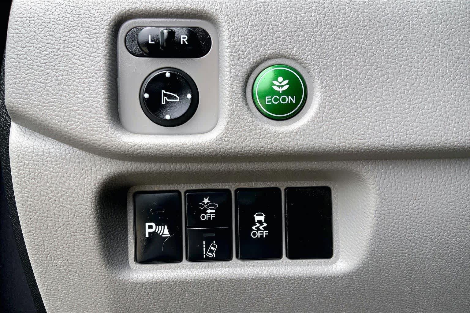Used 2021 Honda Pilot Touring image 32