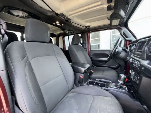 Used 2022 Jeep Gladiator Sport image 15