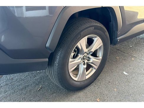 Certified 2025 Toyota RAV4 XLE FWD image 4