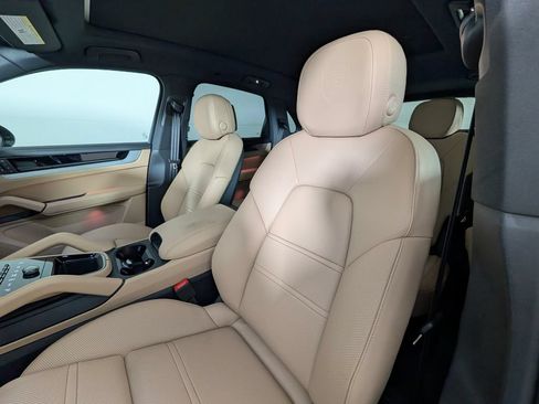 New 2026 Porsche Cayenne AWD/4WD image 5