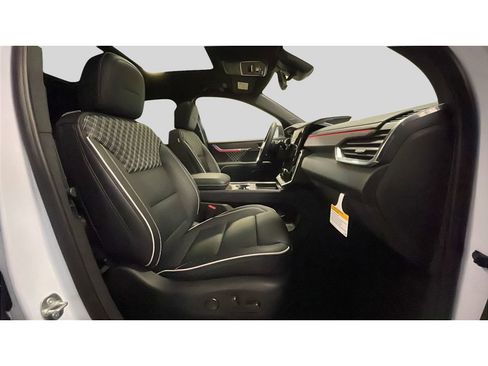 New 2026 GMC Acadia Denali w/ Super Cruise Package image 18