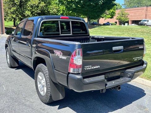 Used 2010 Toyota Tacoma PreRunner RWD image 5