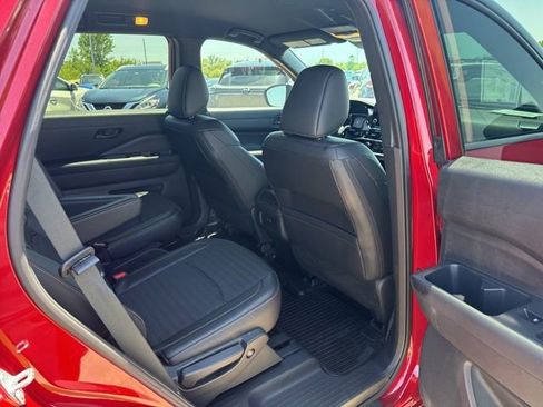 Used 2025 Nissan Pathfinder Rock Creek AWD/4WD image 22