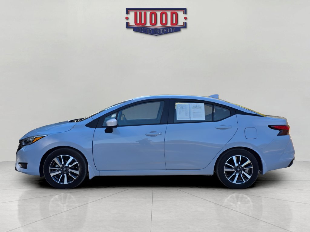 Used 2025 Nissan Versa SV w/ Trunk Package FWD image 4