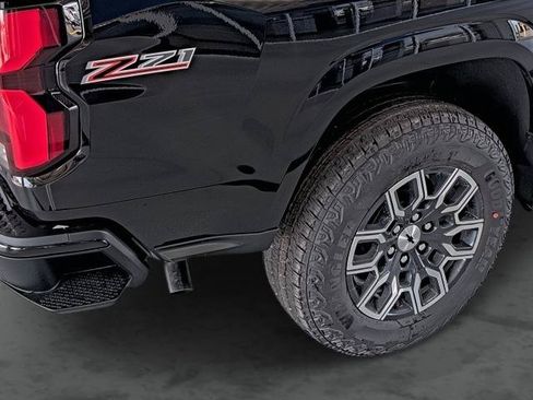 New 2026 Chevrolet Colorado Z71 w/ Technology Package AWD/4WD image 13