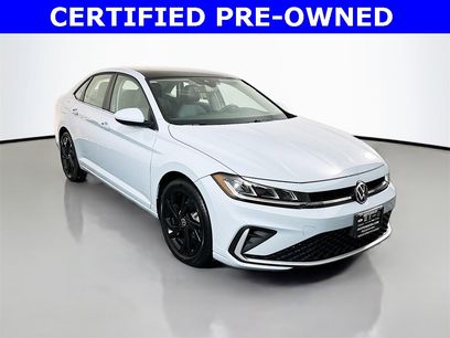 Used 2025 Volkswagen Jetta SE