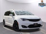 Used 2018 Chrysler Pacifica Limited w/ S Appearance Package image 1