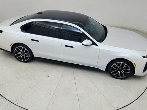 Used 2025 BMW 740i RWD image 74