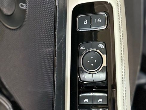 New 2026 Lincoln Aviator AWD image 42