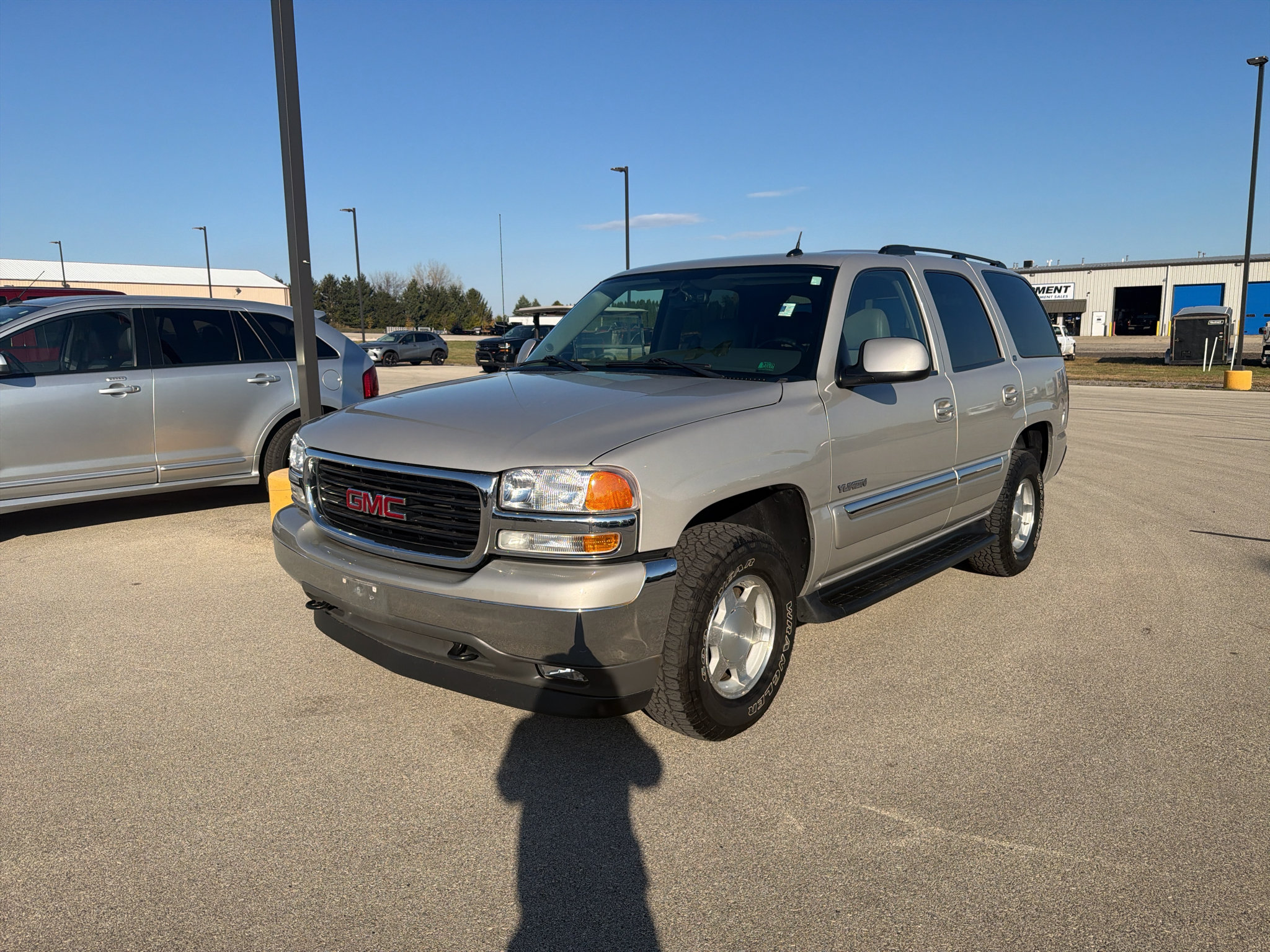 Used 2005 GMC Yukon SLT w/ SLT Preferred Equipment Group AWD/4WD image 13