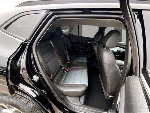 New 2026 Chevrolet Trax LT w/ Driver Confidence Package FWD image 9