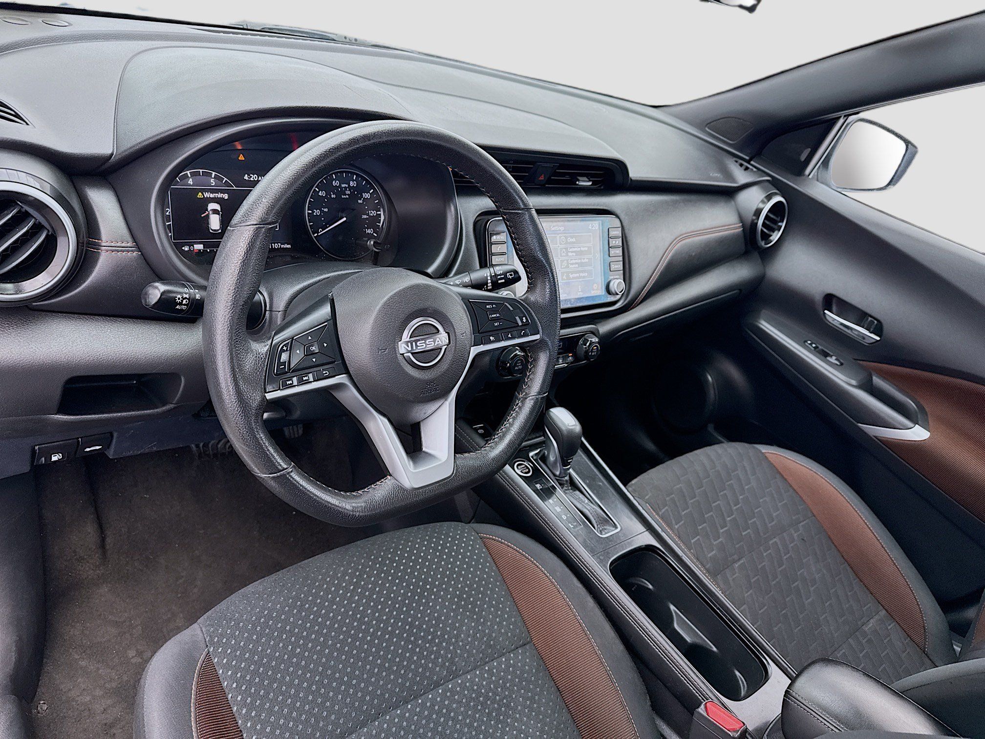 Used 2023 Nissan Kicks SR w/ Interior Electronics Package FWD image 7