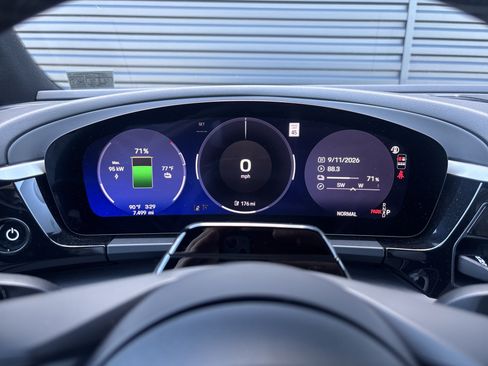 Certified 2026 Porsche Macan 4 Electric AWD/4WD image 16