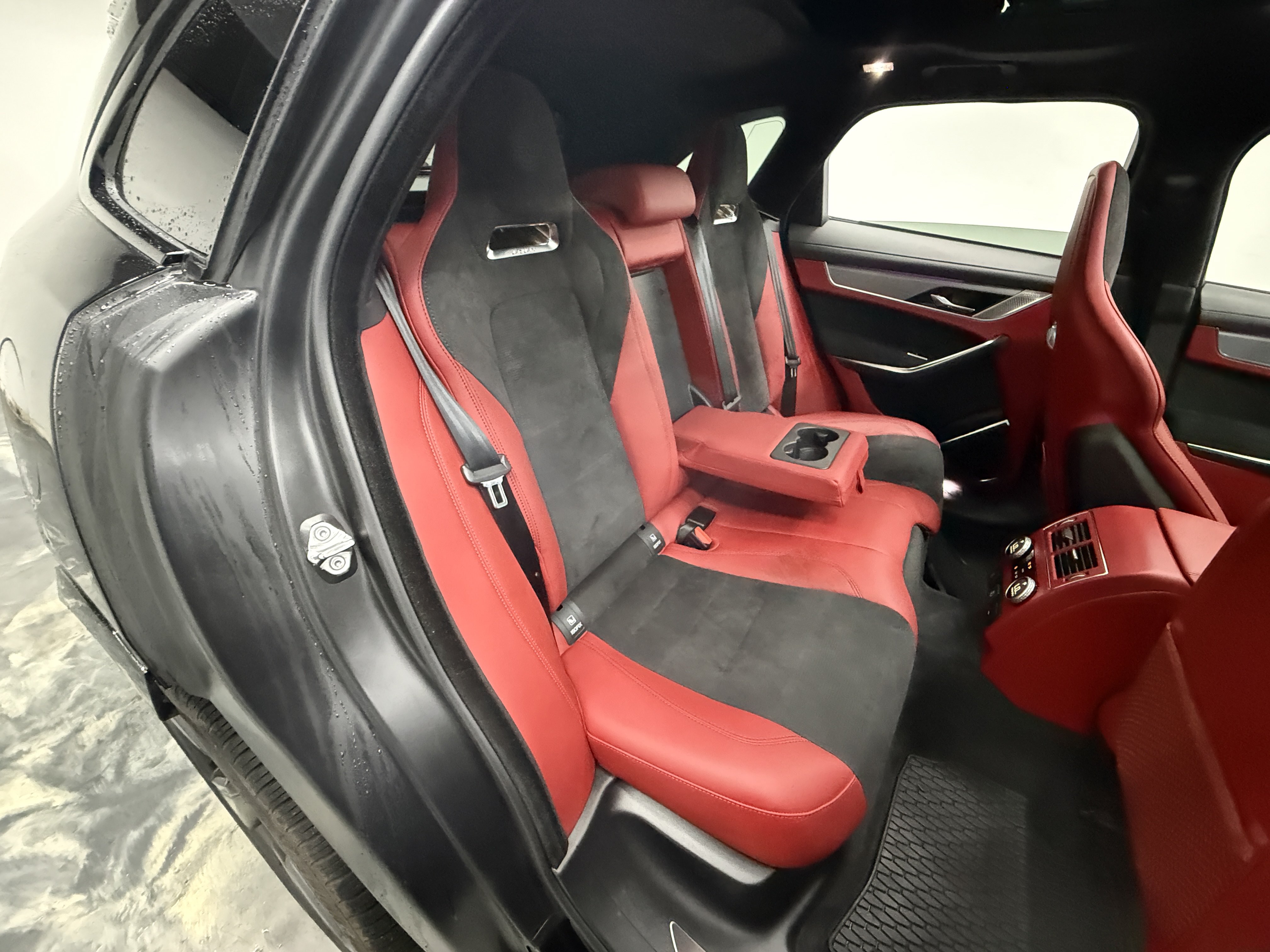 Used 2024 Jaguar F-PACE SVR AWD/4WD image 23