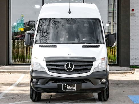 Used 2015 Mercedes-Benz Sprinter 2500 image 5
