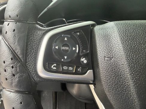Used 2018 Honda Civic EX image 22