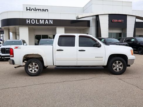 Used 2011 GMC Sierra 1500 SLE w/ Power Tech Package AWD/4WD image 2