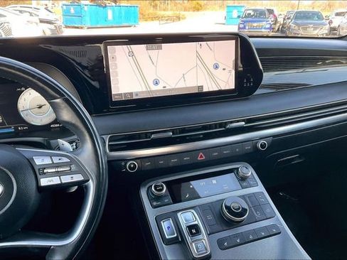 Used 2023 Hyundai Palisade Calligraphy image 6