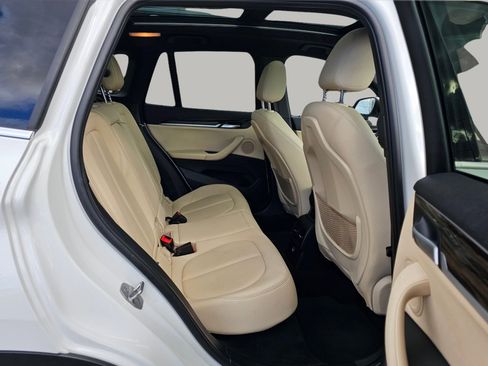 Used 2017 BMW X1 sDrive28i image 23