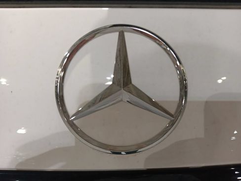 Certified 2025 Mercedes-Benz GLC 350e 4MATIC image 9