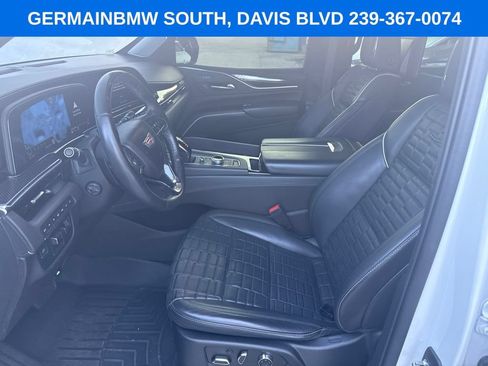 Used 2022 Cadillac Escalade Sport Platinum AWD/4WD image 13