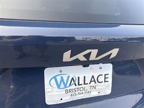 New 2025 Kia Sorento S image 7