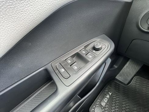 New 2026 Volkswagen Taos S image 13