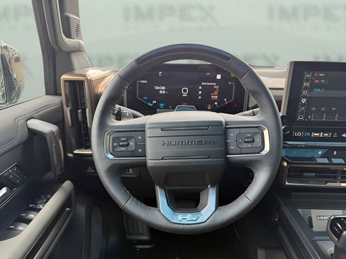 Used 2025 GMC Hummer EV 3X w/ LPO, Roof Cross Rail Package AWD/4WD image 28