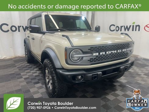 Used 2025 Ford Bronco Badlands AWD/4WD image 1