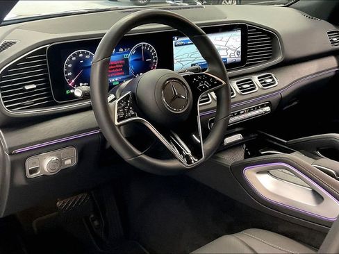 Certified 2025 Mercedes-Benz GLE 450e 4MATIC image 11