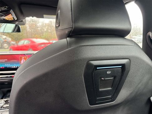 Used 2024 BMW 530i xDrive w/ Premium Package image 13