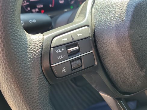 Used 2025 Honda Accord LX image 24