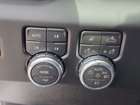 Used 2026 GMC Sierra 3500 Denali Ultimate AWD/4WD image 22