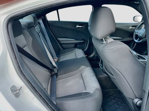Used 2022 Dodge Charger SXT RWD image 27