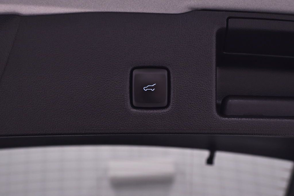 Certified 2022 Ford Escape SE w/ Convenience Package FWD image 35