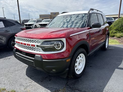Used 2025 Ford Bronco Sport Heritage w/ Convenience Package AWD/4WD image 2