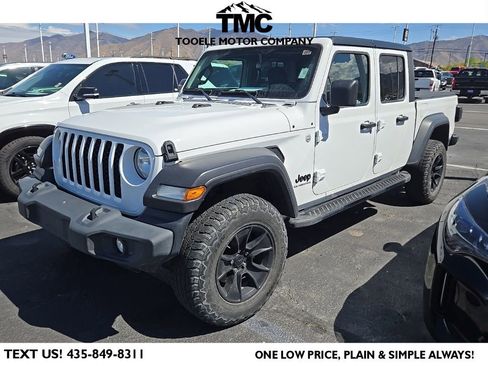Used 2020 Jeep Gladiator Sport w/ Quick Order Package 24S image 5