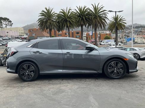 Used 2017 Honda Civic EX image 3