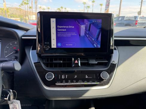 Used 2025 Toyota Corolla LE image 17