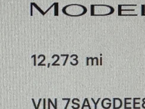 Used 2023 Tesla Model Y Long Range AWD/4WD image 26