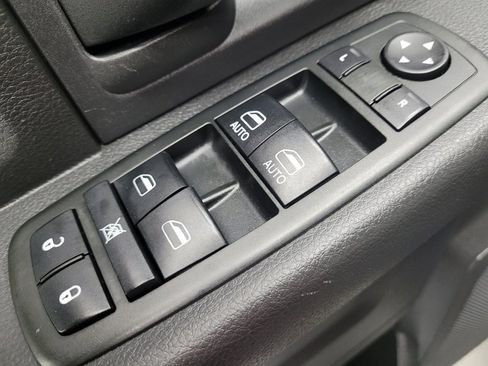 Used 2012 RAM 1500 Express RWD image 27
