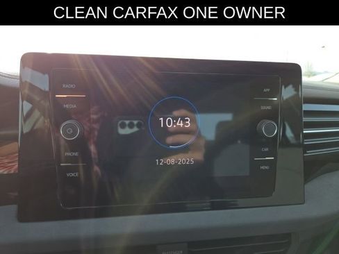 Used 2025 Volkswagen Jetta SE image 14