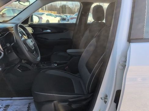 Used 2023 Chevrolet TrailBlazer LS image 19
