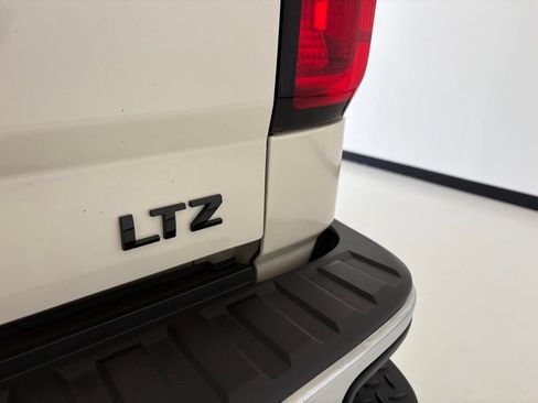 Used 2014 Chevrolet Silverado 1500 LTZ Z71 w/ LTZ Plus Package AWD/4WD image 20