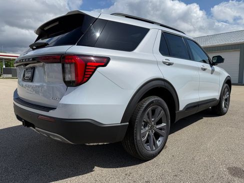 New 2026 Ford Explorer Active w/ Active Comfort Package AWD/4WD image 5