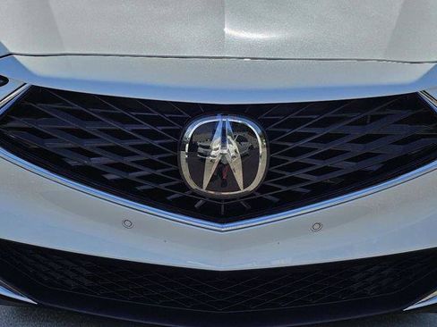 Used 2025 Acura MDX w/ Technology Package FWD image 3