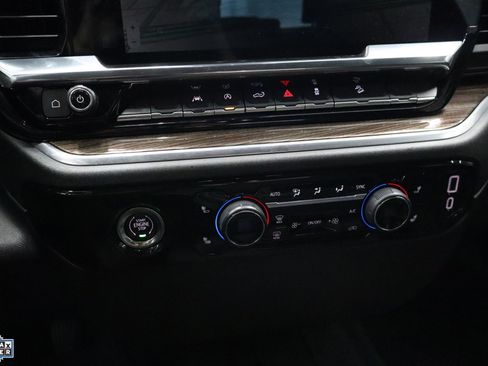 Used 2024 Chevrolet Silverado 1500 LT w/ Z71 Off-Road Package image 19