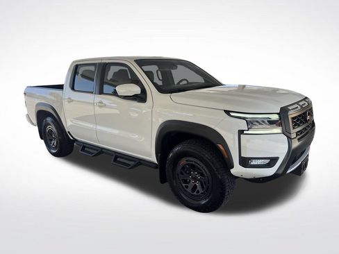 Used 2025 Nissan Frontier PRO-4X w/ Pro Premium Package AWD/4WD image 3