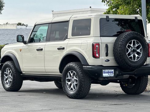 Used 2025 Ford Bronco Badlands AWD/4WD image 6
