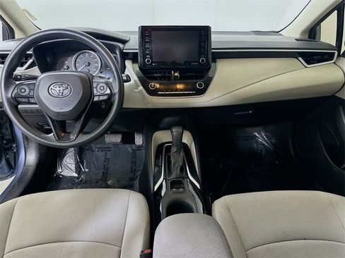Used 2022 Toyota Corolla LE image 16